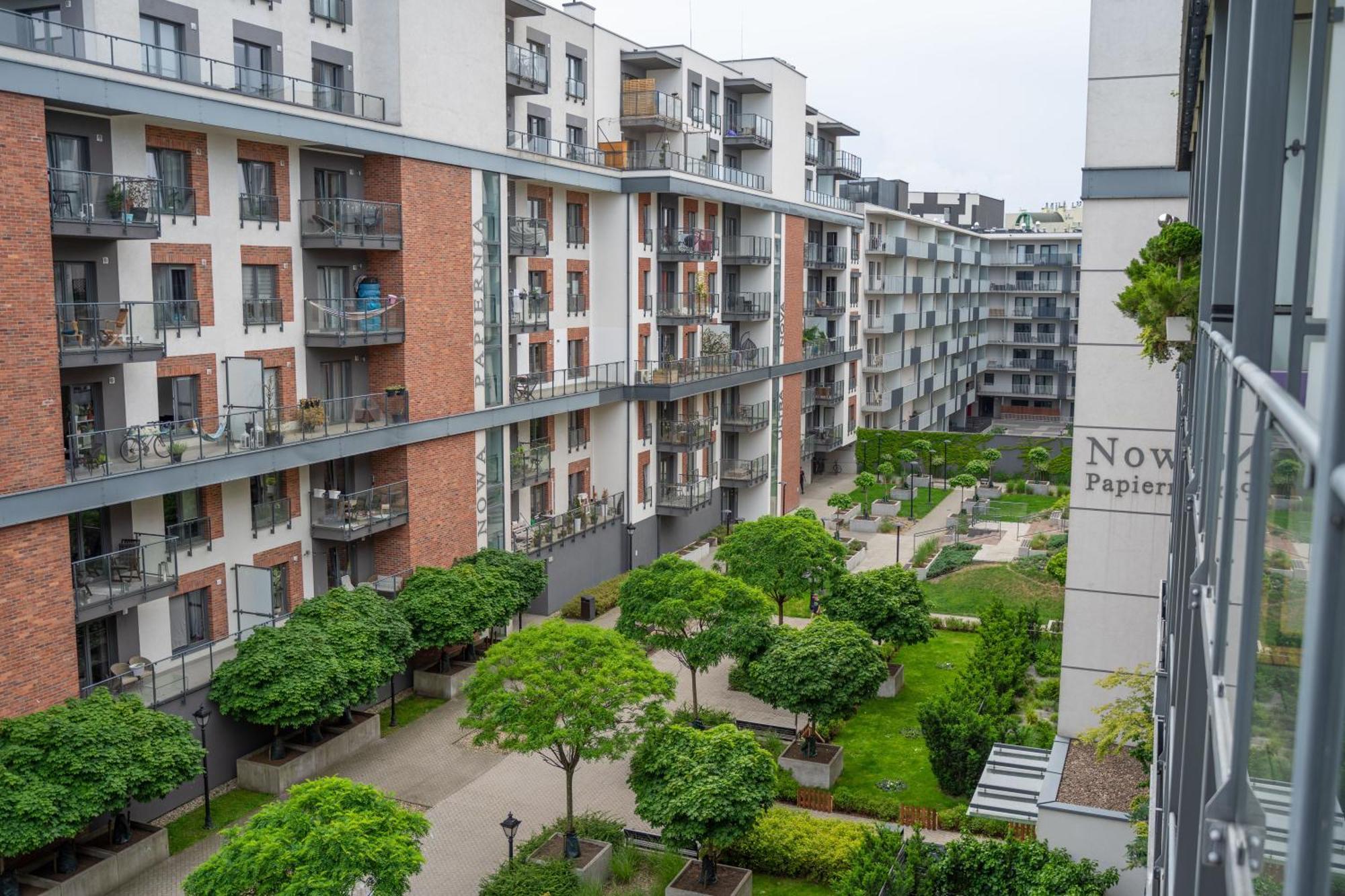 Apartament Z Antresola Nowa Papiernia Vratislav Exteriér fotografie