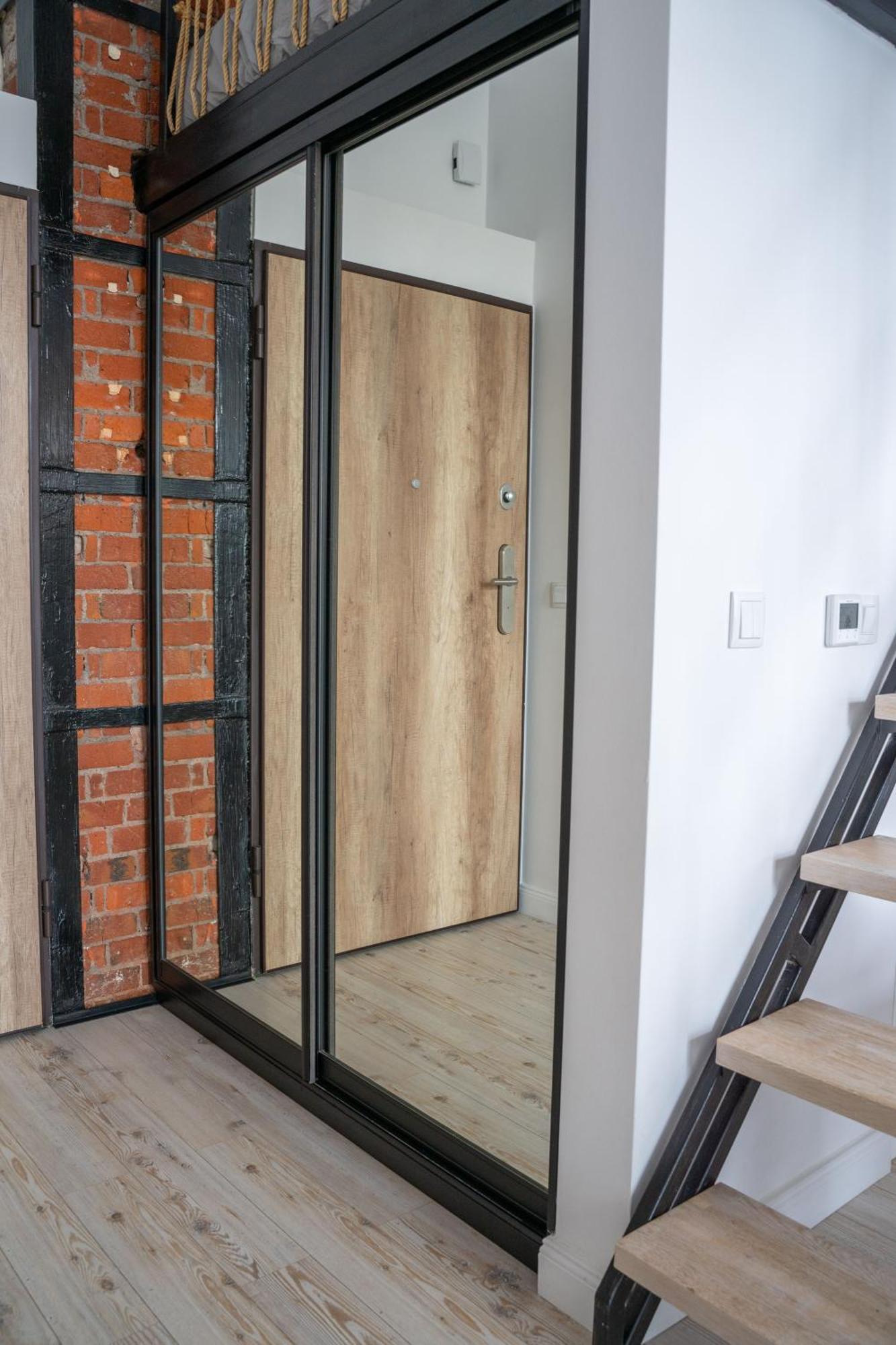 Apartament Z Antresola Nowa Papiernia Vratislav Exteriér fotografie